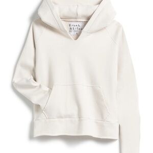 Frank & Eileen Classic White Hoodie With a Pocket